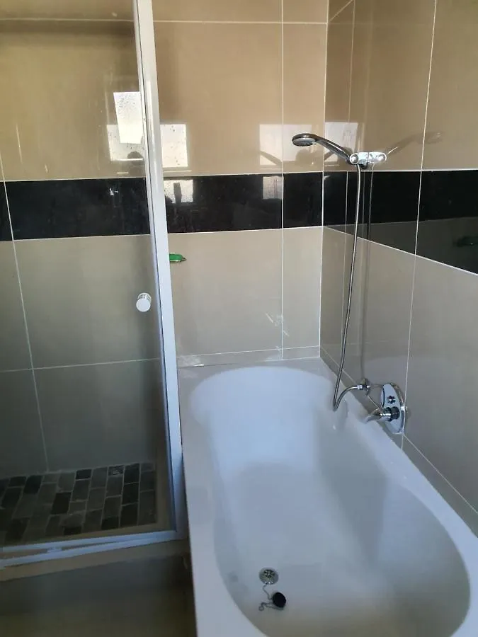 Biren Self Catering Hotel Cape Town 2*,