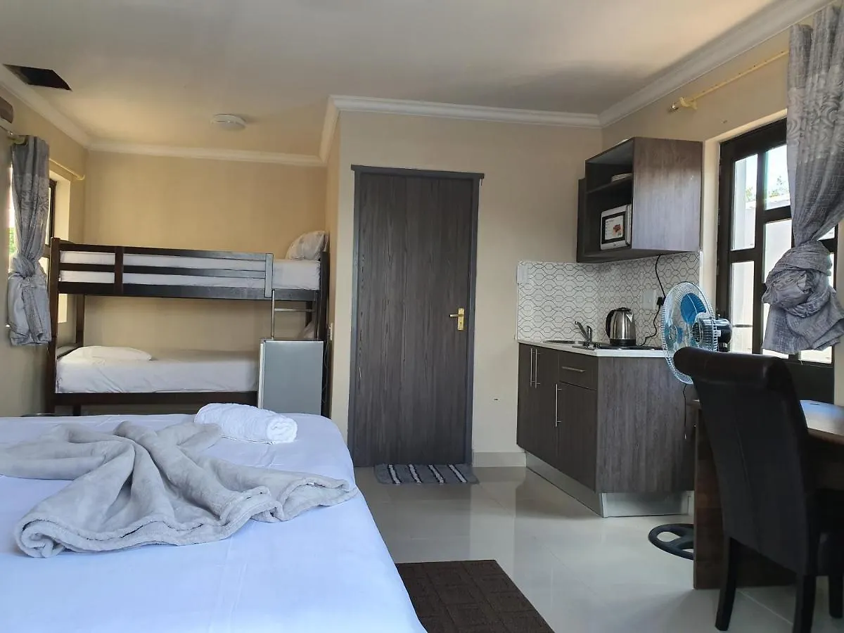 Guest house Biren Self Catering Hotel Cape Town